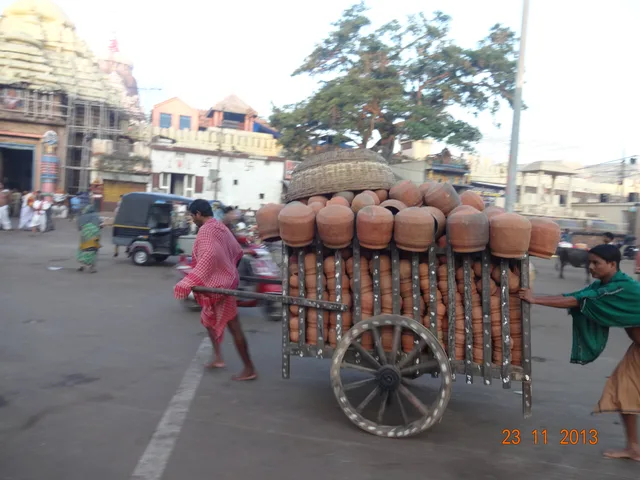 Small earthen pot used for cooked rich in the Jagannath temple of Puri