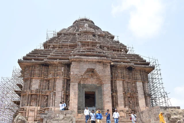 This is the famous sun temple of India, also known as the Konark Temple,Located in Konark Orissa